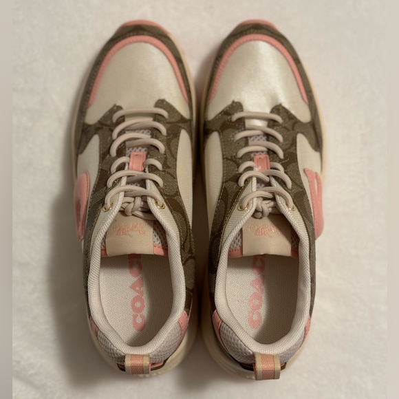 NEW Coach Sneakers C 275 Signature Tech Runner in khaki and light pink 🩷 - Picture 3 of 5